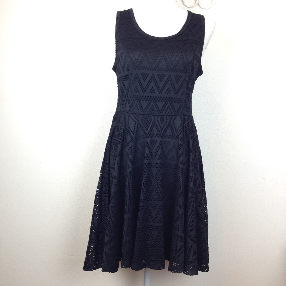 I'm in love with DEREK size M black dress